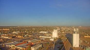 Weather camera view of Garden City Coop Inc - city center.