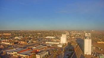 Weather camera view of Garden City Coop Inc - city center.