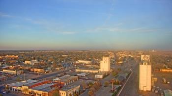 Weather camera view of Garden City Coop Inc - city center.