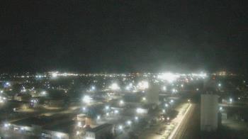 Weather camera view of Garden City Coop Inc - city center.