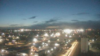 Weather camera view of Garden City Coop Inc - city center.
