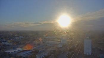 Weather camera view of Garden City Coop Inc - city center.