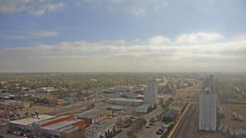 Weather camera view of Garden City Coop Inc - city center.