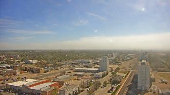 Weather camera view of Garden City Coop Inc - city center.