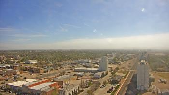 Weather camera view of Garden City Coop Inc - city center.