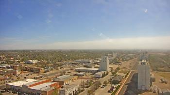 Weather camera view of Garden City Coop Inc - city center.
