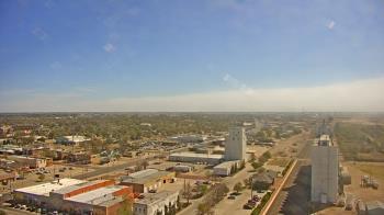 Weather camera view of Garden City Coop Inc - city center.