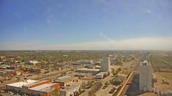 Weather camera view of Garden City Coop Inc - city center.