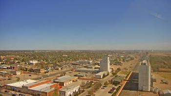 Weather camera view of Garden City Coop Inc - city center.