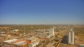 Weather camera view of Garden City Coop Inc - city center.
