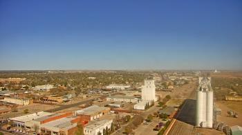Weather camera view of Garden City Coop Inc - city center.