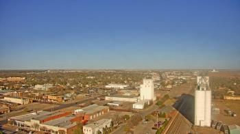 Weather camera view of Garden City Coop Inc - city center.