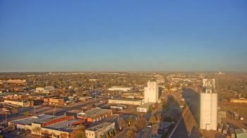 Weather camera view of Garden City Coop Inc - city center.