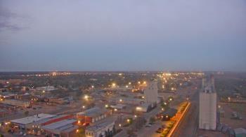 Weather camera view of Garden City Coop Inc - city center.