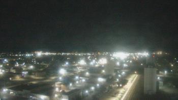 Weather camera view of Garden City Coop Inc - city center.