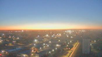 Weather camera view of Garden City Coop Inc - city center.