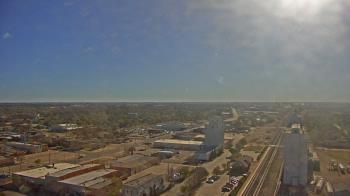 Weather camera view of Garden City Coop Inc - city center.