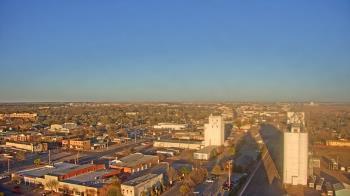 Weather camera view of Garden City Coop Inc - city center.