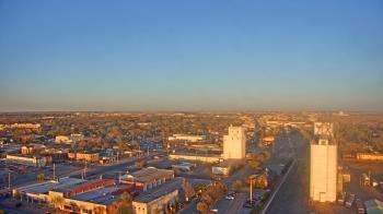 Weather camera view of Garden City Coop Inc - city center.