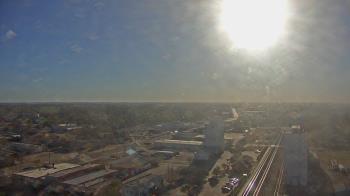 Weather camera view of Garden City Coop Inc - city center.