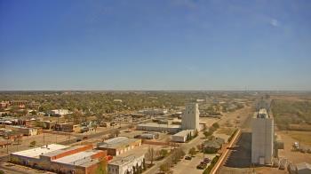 Weather camera view of Garden City Coop Inc - city center.