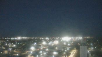Weather camera view of Garden City Coop Inc - city center.