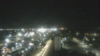 Weather camera view of Garden City Coop Inc - city center.