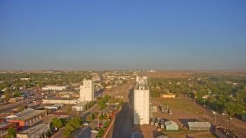 Weather camera view of Garden City Coop Inc - city center.