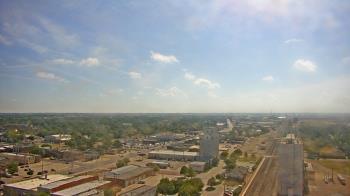 Weather camera view of Garden City Coop Inc - city center.
