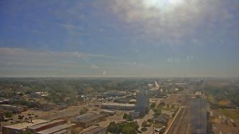 Weather camera view of Garden City Coop Inc - city center.