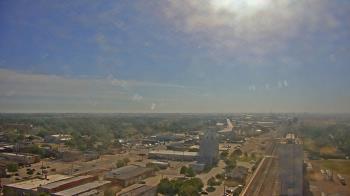 Weather camera view of Garden City Coop Inc - city center.