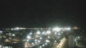 Weather camera view of Garden City Coop Inc - city center.