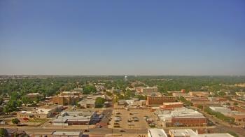 Weather camera view of Garden City Coop Inc - city center.