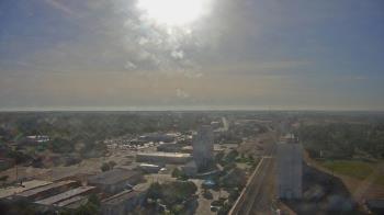 Weather camera view of Garden City Coop Inc - city center.
