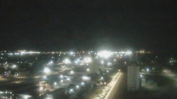 Weather camera view of Garden City Coop Inc - city center.