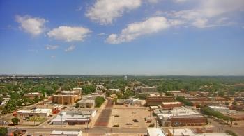 Weather camera view of Garden City Coop Inc - city center.