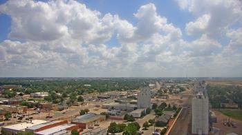 Weather camera view of Garden City Coop Inc - city center.