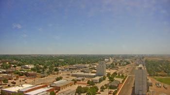 Weather camera view of Garden City Coop Inc - city center.