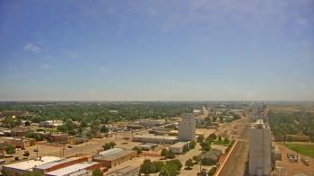 Weather camera view of Garden City Coop Inc - city center.
