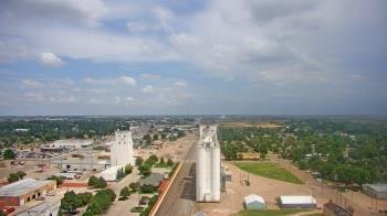 Weather camera view of Garden City Coop Inc - city center.