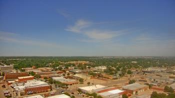 Weather camera view of Garden City Coop Inc - city center.