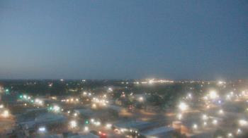 Weather camera view of Garden City Coop Inc - city center.