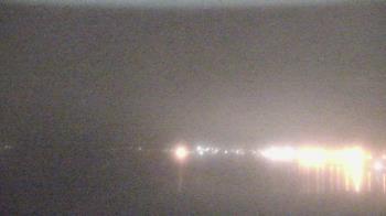 Weather camera view of Wyndham Garden Lake Guntersville.