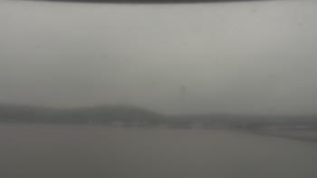 Weather camera view of Wyndham Garden Lake Guntersville.