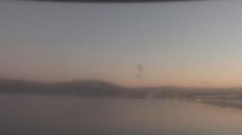 Weather camera view of Wyndham Garden Lake Guntersville.
