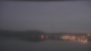 Weather camera view of Wyndham Garden Lake Guntersville.