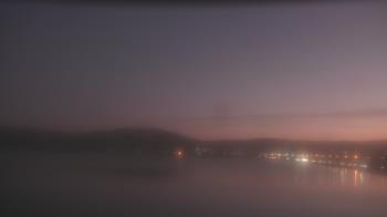 Weather camera view of Wyndham Garden Lake Guntersville.