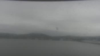 Weather camera view of Wyndham Garden Lake Guntersville.
