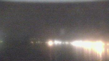 Weather camera view of Wyndham Garden Lake Guntersville.