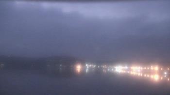Weather camera view of Wyndham Garden Lake Guntersville.